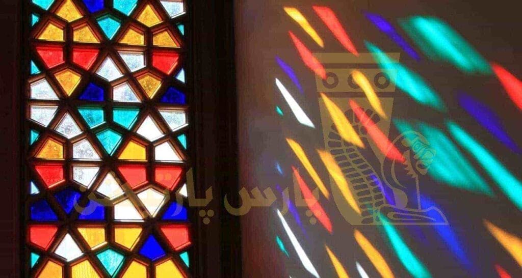 دلیل استفاده از شیشه های رنگی در قدیم